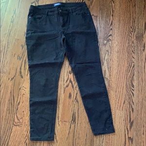 Old Navy mid-rise rockstar jeans, size 14